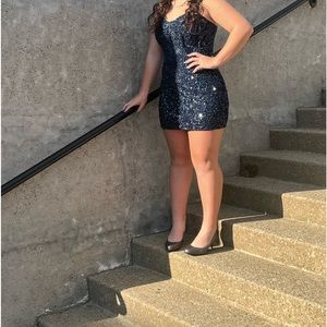 Scala dress, size 6. Color: navy blue.